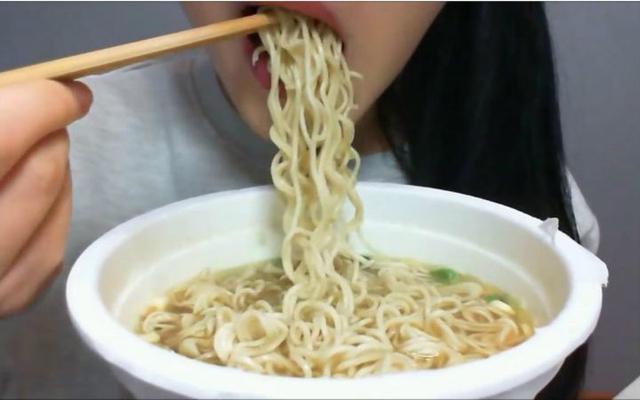 肝癌@夫妻俩查出肝癌,平时都不喝酒,叹气:两件事害了两个人!