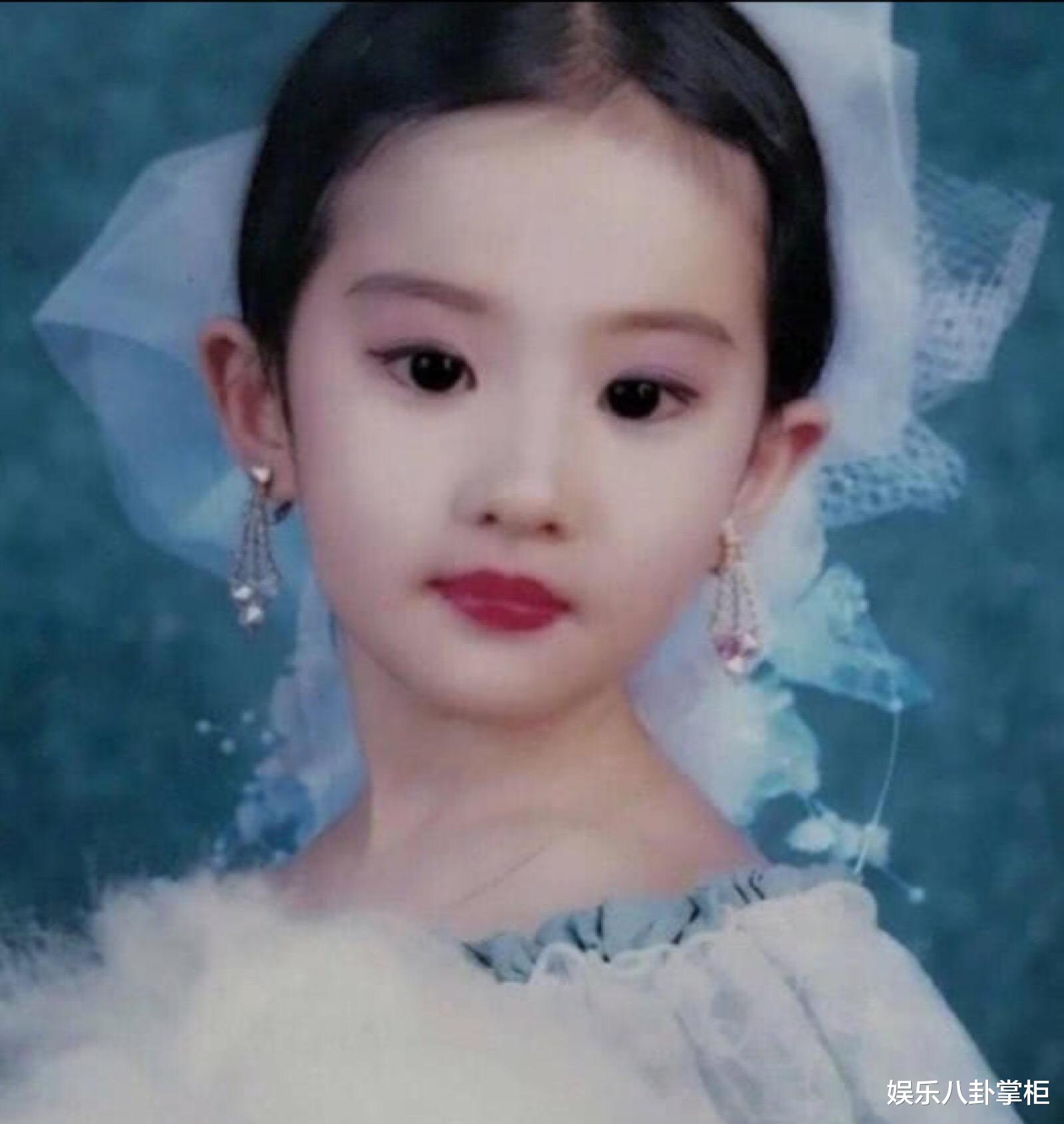 「刘亦菲」力捧刘亦菲，豪送180万成人礼，陈金飞为何转身宠幸了杨采钰？