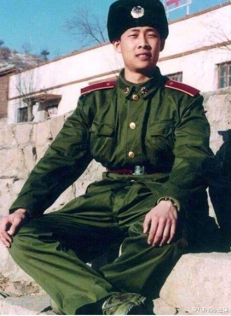 贾乃亮▲张译：被相恋十年女友抛弃，成名后来找他成植物人，今二婚妻子美若天仙