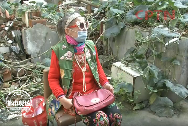 |奇了！女子买12万元家具一直没提货，10年后才想起…