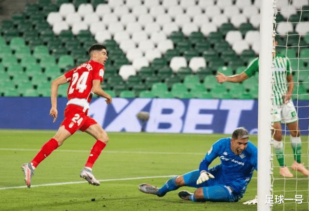 皇家贝蒂斯▲85分钟2-1反超！90分钟2-2！武磊恩师一脸黑线，14年耻辱纪录诞生