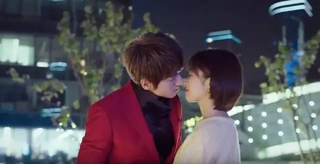 设计师|20年前的顶流，就这么被国产剧毁了