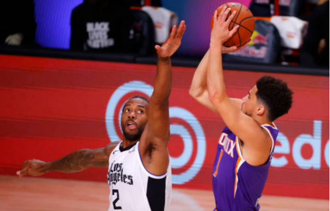 童星|神奇一投！布克35分绝杀快船卡椒，太阳爆冷三连胜冲击季后赛