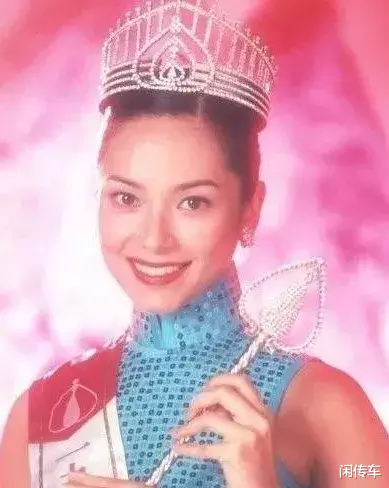 胡杏儿|从出道开始就被嘲讽丑的她，20年后凭借儿子的颜值突然翻身了？