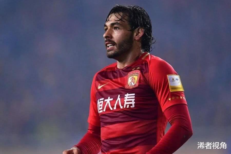 「国足」好消息! 中国男足归化最新进展曝光, 高拉特有望在年底上演国足首秀