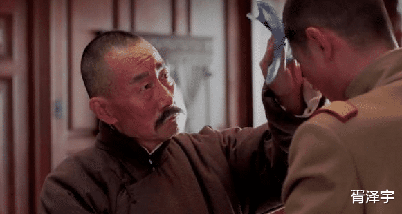 张学良▲张作霖没留下遗嘱，张学良接手时，其他兄弟为何没同他争权？