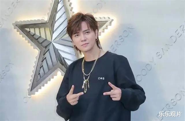 周扬青|周扬青新公司成立,晒与合伙人合影照,事业已经超过罗志祥