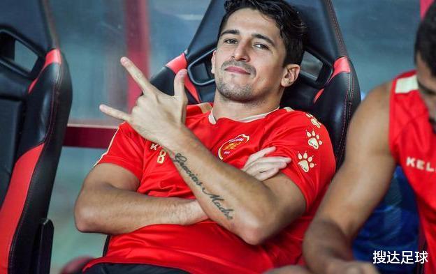 『李铁』重磅！曝李铁看中31岁前中超金靴，恒大又1归化国脚诞生