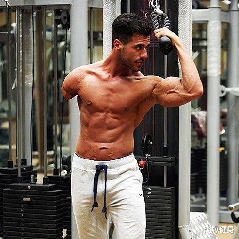 ##一场车祸并没有摧毁他的人生，而是变得更加坚强，成为更好的自己