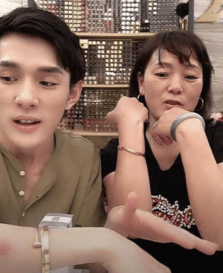 洋葱|继“百雀羚”后,中国又一“平价”护肤品走红!高质低价力压兰蔻