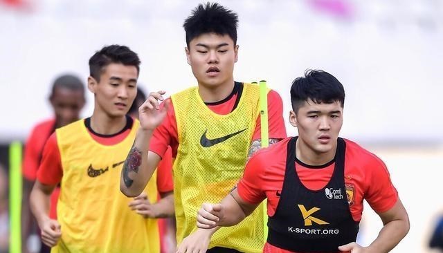 [广州恒大]又来！曝广州恒大核心大将再生离队想法，卡纳瓦罗要发飙了！