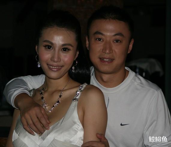 [马琳]国乒队情史丰富之人马琳，球员时代追队花娶女演员，今家有美娇妻