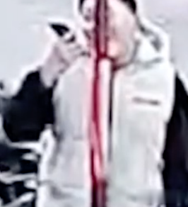 中国网 -16℃小伙挑战“舌头舔钢管”，结果…