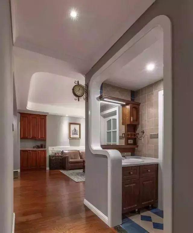 []房子再小，洗手台也得做“隔断”！越来越多人这么装，实用又美观