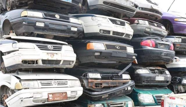 「私家车」私家车报废规定又改了？车主泪奔：说好60万公里，为啥你提前变卦