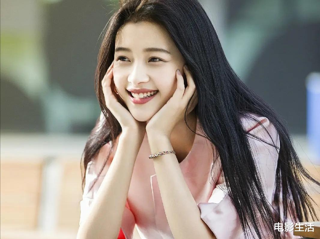 李沁|李沁《庆余年》《狼殿下》爆款不断！却仍未被捧红，问题出在哪？