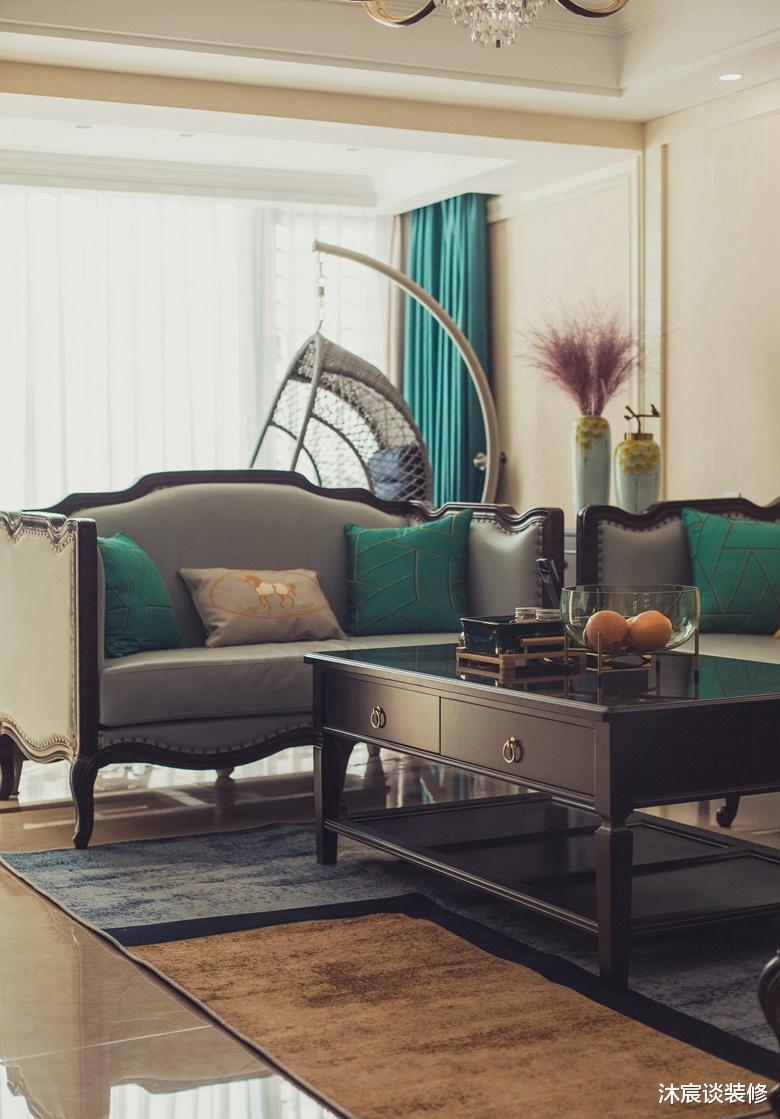 ：220㎡复式，现代美式+轻奢混搭，室内凸显华丽高雅，更显年轻时尚