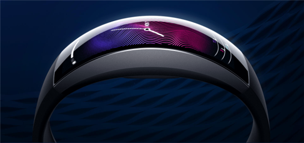 日产GT-R|智能手表也能无边界 3D 玻璃设计?我被惊到了