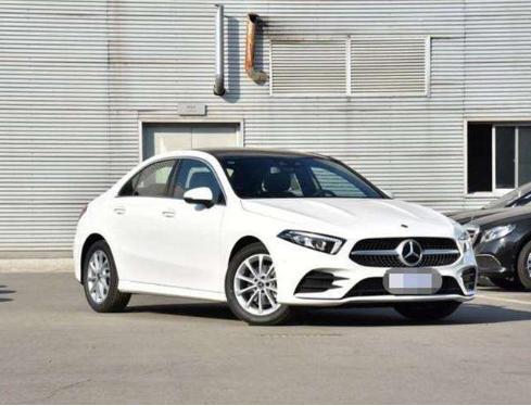 本田CRV|奔驰A级“库存成山”，13万一台直接开走，4S店：价格还能再商量