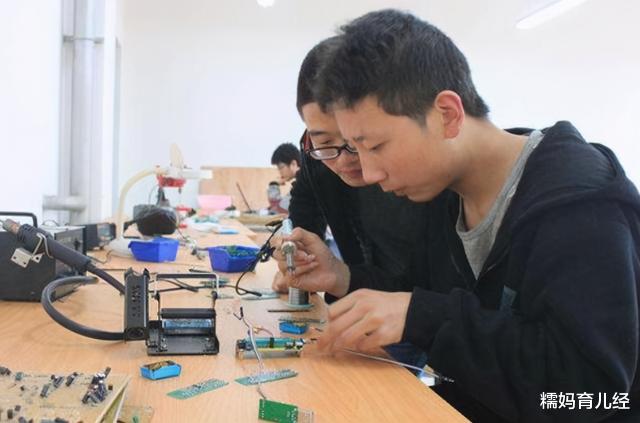 大学|普通考生眼中的冷门专业，却是学霸报考的香饽饽，你知道原因吗？