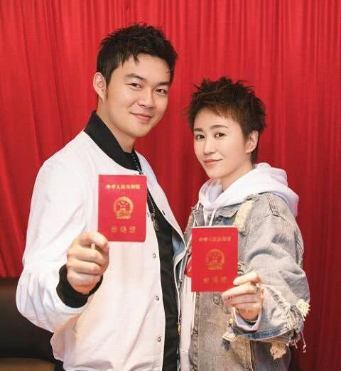 #马丽#马丽借母亲节官宣生子，丈夫是90后小鲜肉，曾为前男友退出春晚