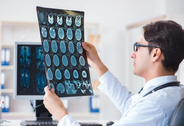 脑出血■脑出血不是突然到来,身体的七个信号,出现2个以上,尽早就医