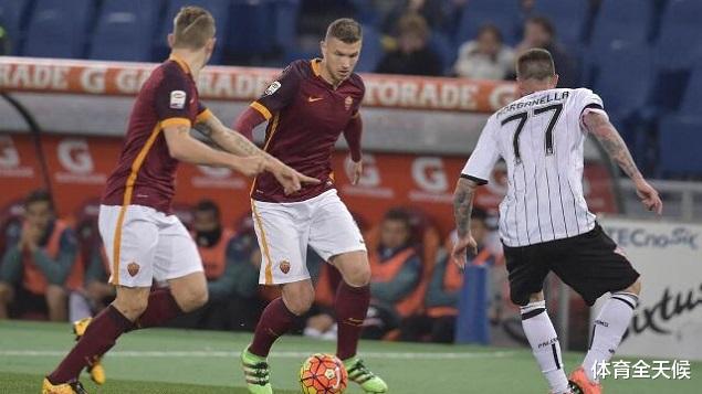 【尤文图斯】引援太精准!尤文拿下高中锋,C罗这下舒服了