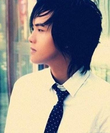 郑源|17岁开演唱会，19岁唱歌一天赚一万，拒春晚却无人敢说耍大牌