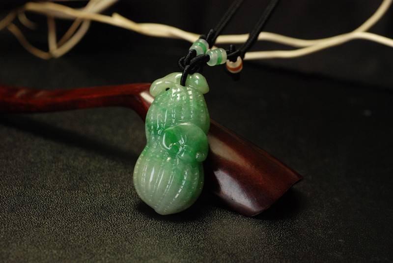 「翡翠」小骆翡翠科普：翡翠花生，生生不息！