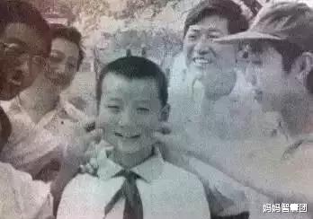 【尹希】12岁考入中科大,17岁哈佛读博,他说:我要回国得带一组物理学家