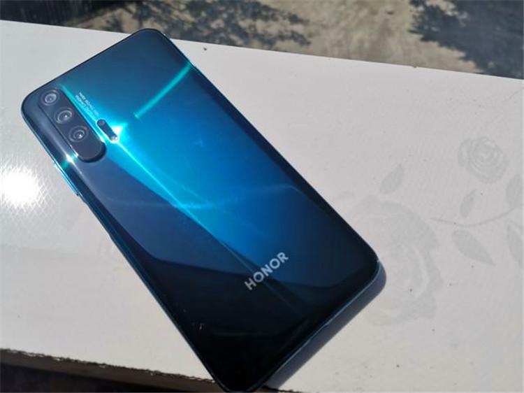 5G|等等党的福音！最值得入手的两款旧旗舰，均已降至千元！