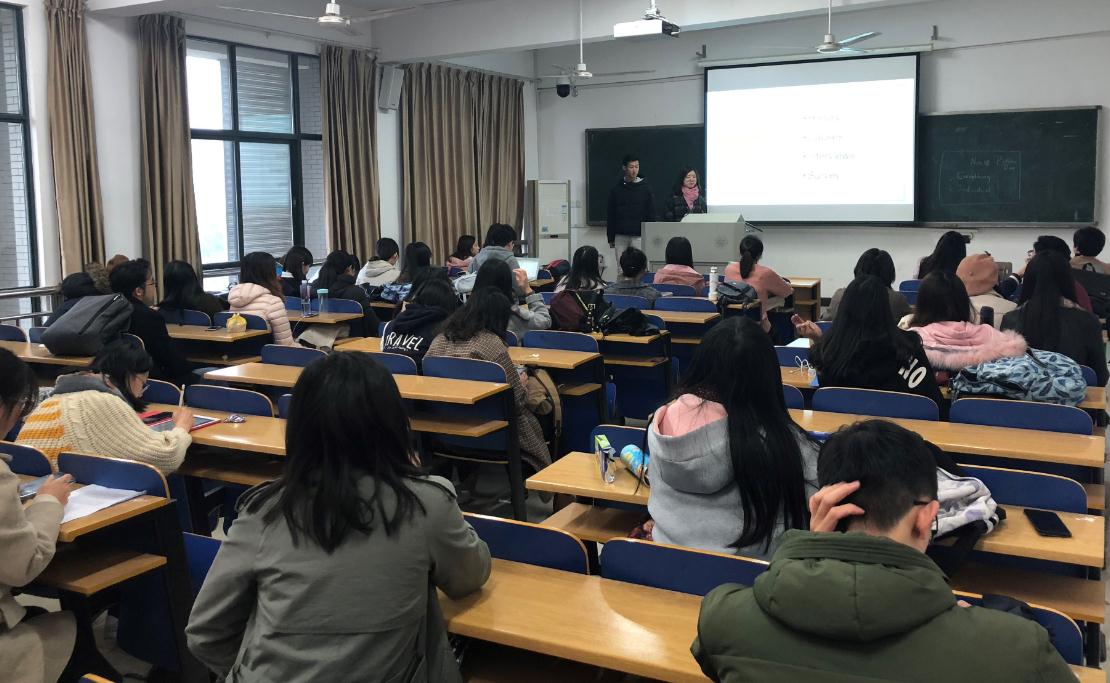 『法学』高考二本考生:这8大“热门专业”不建议报考,就业质量低