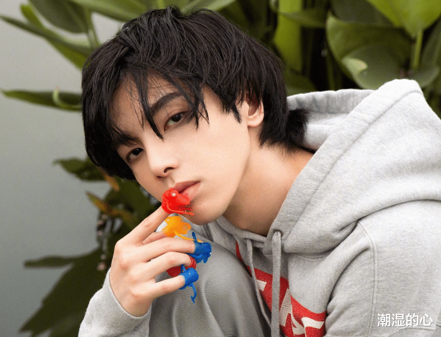 华晨宇|华晨宇未来会影响整个乐坛吗？他会成为新一代的领军人物吗？