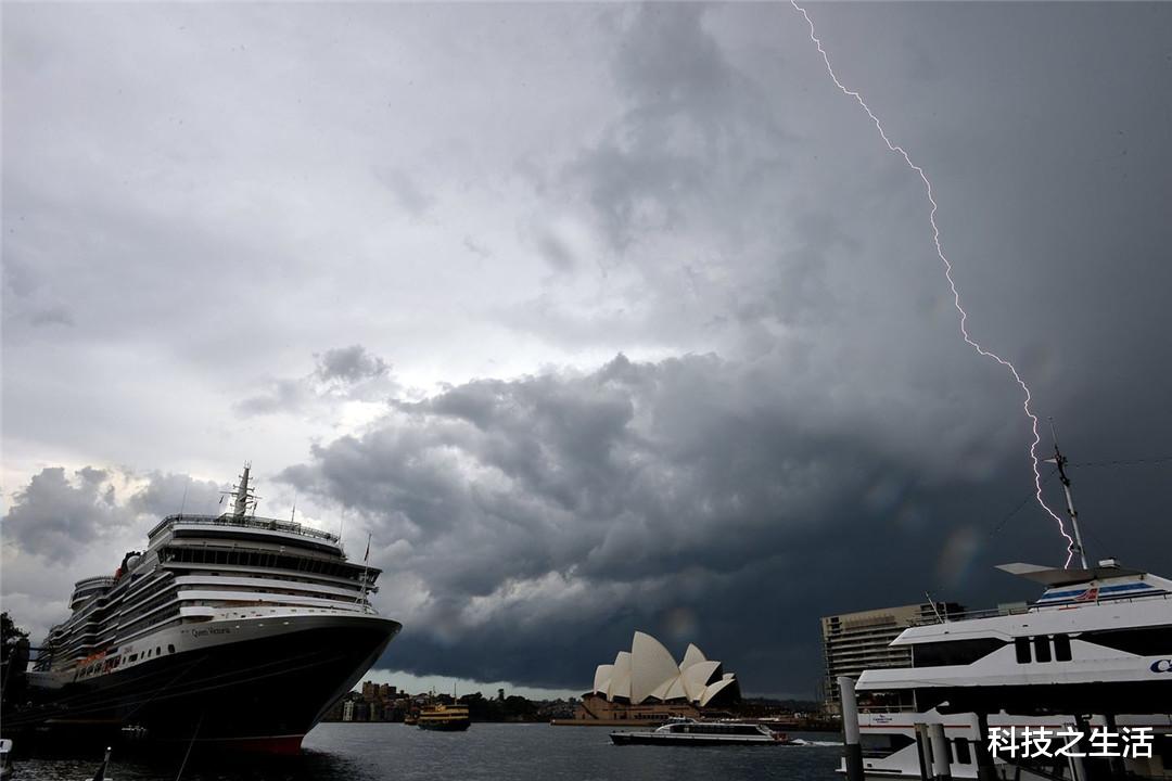 科学家|玛雅预言生效了？巴西上空出现怪异现象，天空好似要掉下来！