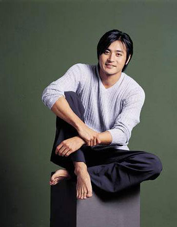 『张东健』韩国男演员，帅气的张东健