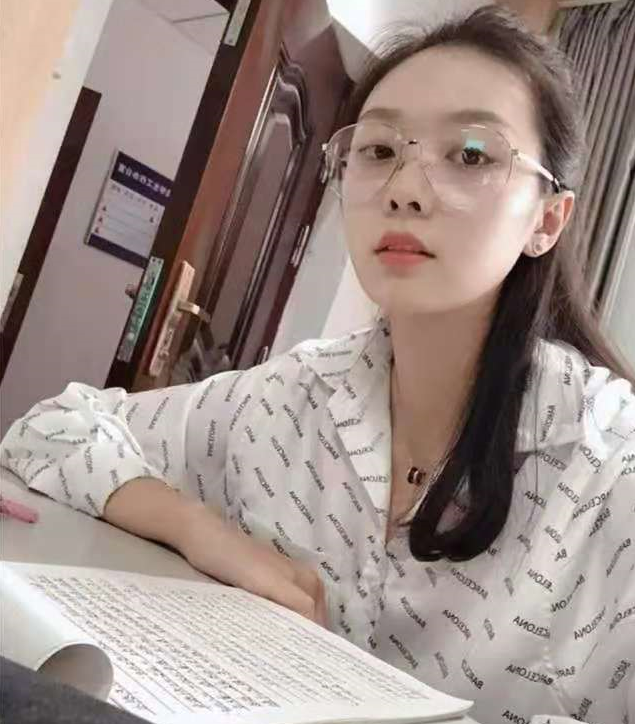 郎平|中国排球界第一女神，身材颜值堪称完美，退役后成大学校花！