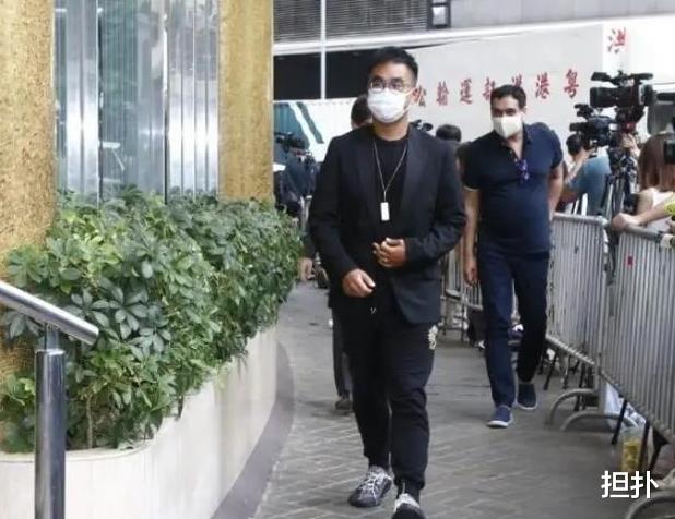 何鸿燊|何家想为何鸿燊风光大葬,没想其他豪门不给面子,都派第三代祭奠