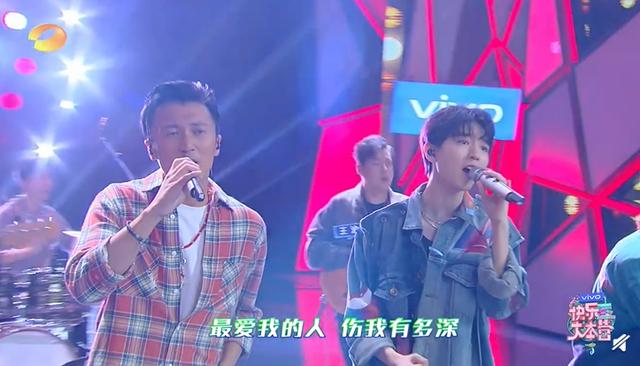 『刘敏涛』真会玩!刘敏涛拒绝《乘风破浪的姐姐》,加盟《勇往直前的姐姐》