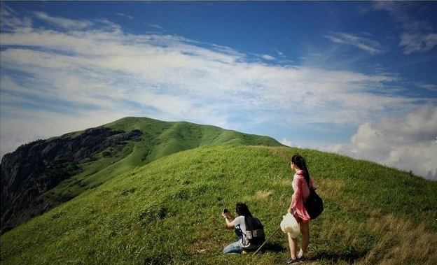 旅行:外出旅游,为什么最好不要和关系亲密的人一起?