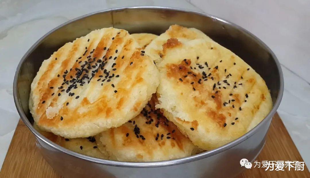 面粉■面粉这样做才好吃，加几勺白糖，外皮焦脆又营养，出锅孩子抢着吃