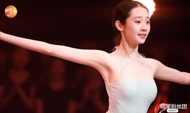 娱乐圈@她的颜值曾惊艳众人，但进了娱乐圈后好像就一般了