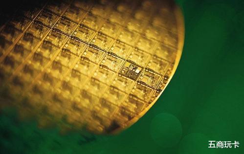 光刻机|只是光刻机？其实还有这一样东西，卡着我们的中国芯！