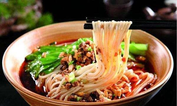 豆腐：我国最好吃的七碗面，南方三碗，北方三碗，最后一碗有点出乎意料