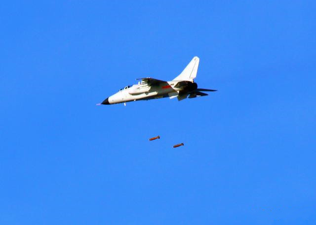 核武器|大批飞豹战机在南海开火，美舰早已不见踪影，日澳无奈：现实残酷