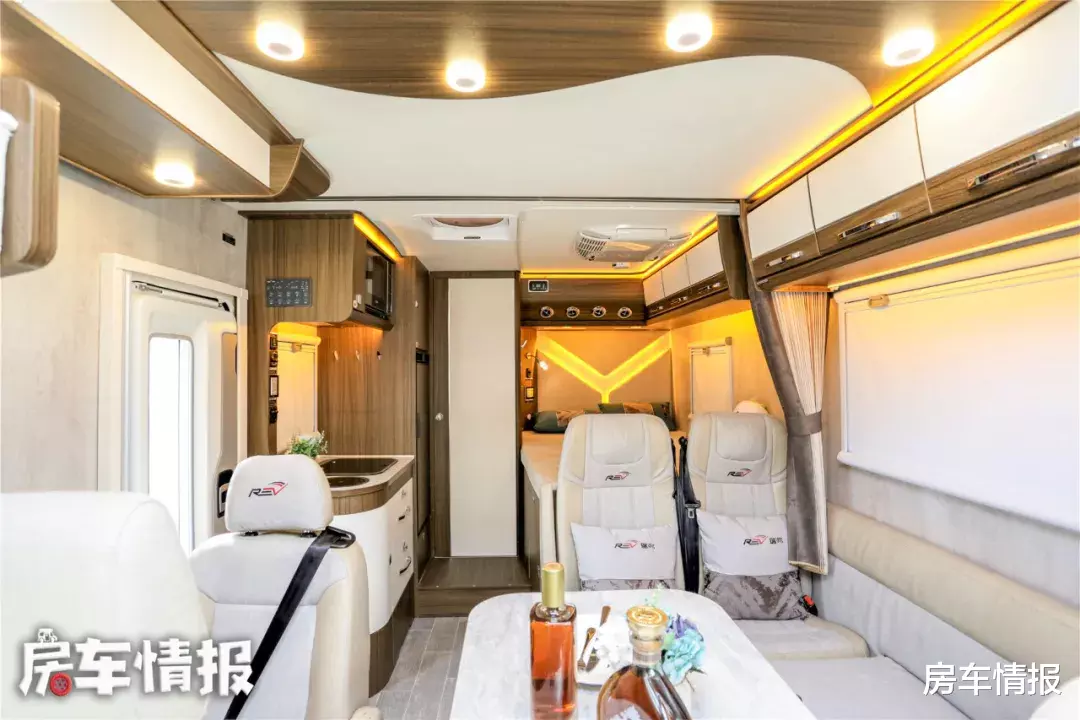 轿车▲瑞弗新款房车上市！车高不到3米拥有多个独有技术，适合一家4口