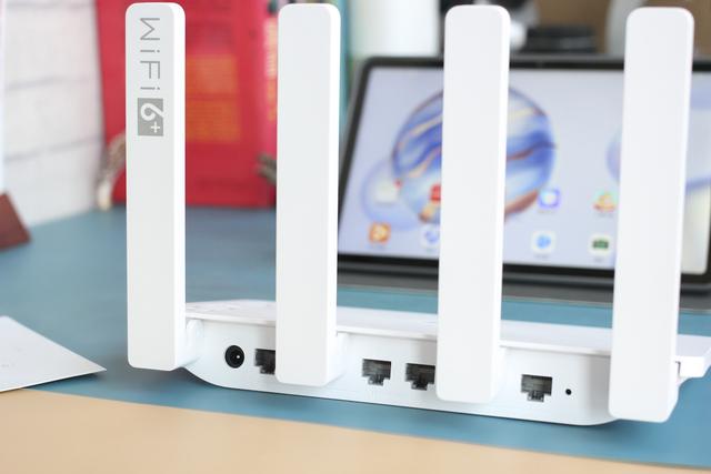 华为荣耀|荣耀推动WiFi 6普及?二百元荣耀路由3,3000Mbps