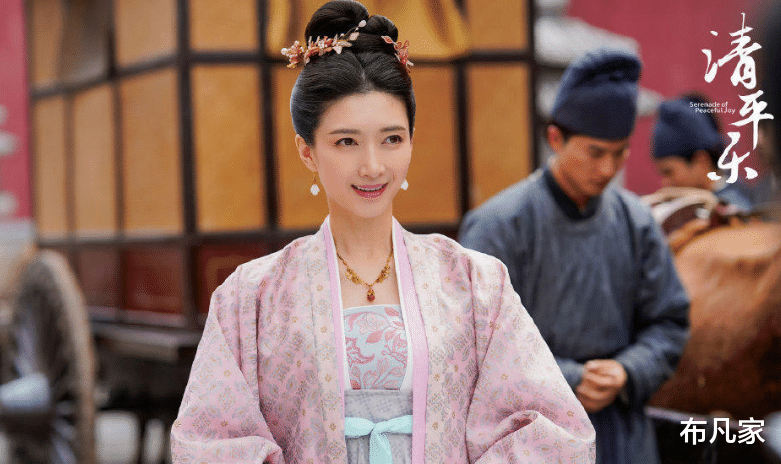 甄嬛传|《三十而已》全员古装：她居然演过甄嬛传？林有有美艳又撩人！