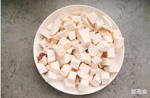 冰糖|头发掉不停？常吃这道菜，成本不到3块钱，再也不怕大把掉头发