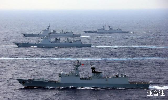 「苏联」中美新一代护卫舰浮出水面，放弃054B造054A+，一个比一个失望？
