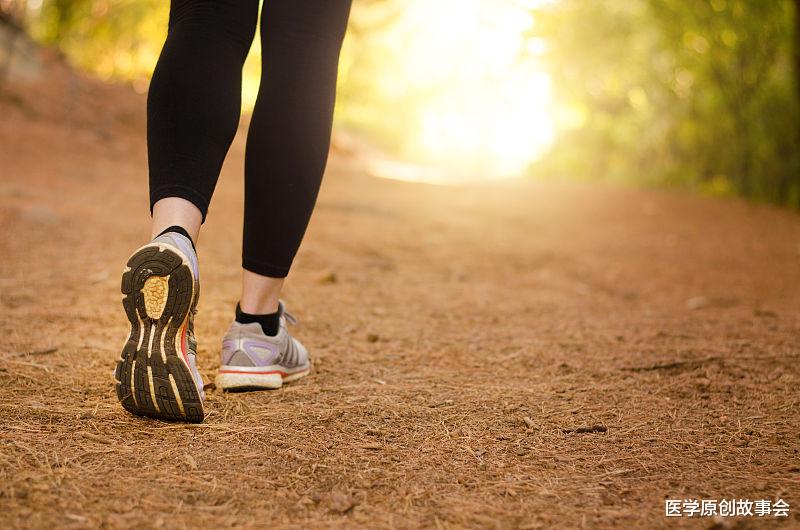 长寿|长寿的人,走路时会有五个表现,若你全部符合,恭喜你身体很硬朗